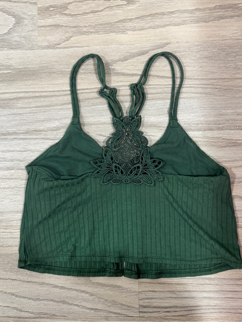Aerie green crop top with lace detail Woman’s Size XS - Picture 2 of 5